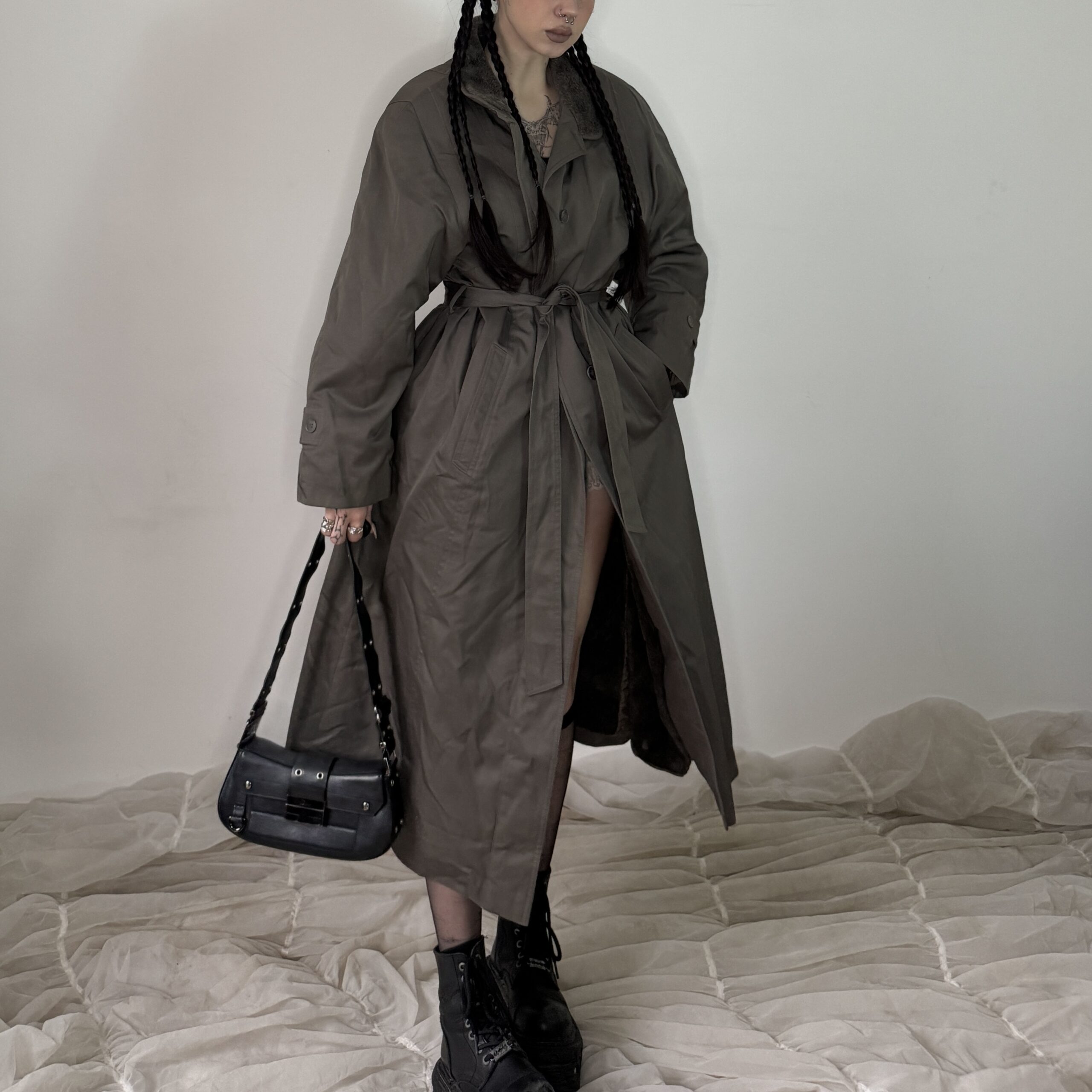 TRENCHCOAT w FUR