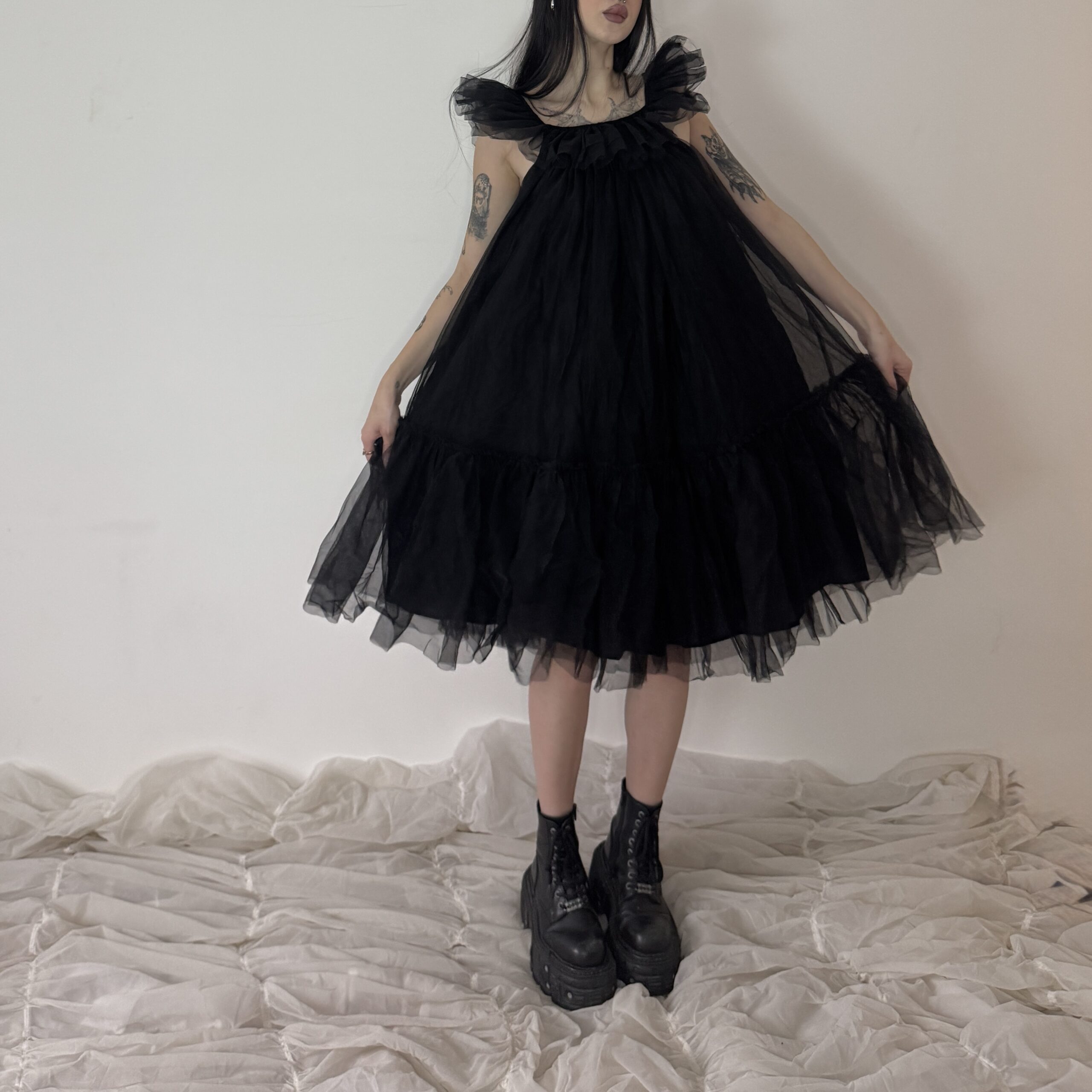 BLACK MIDI DRESS - Obrázek 2