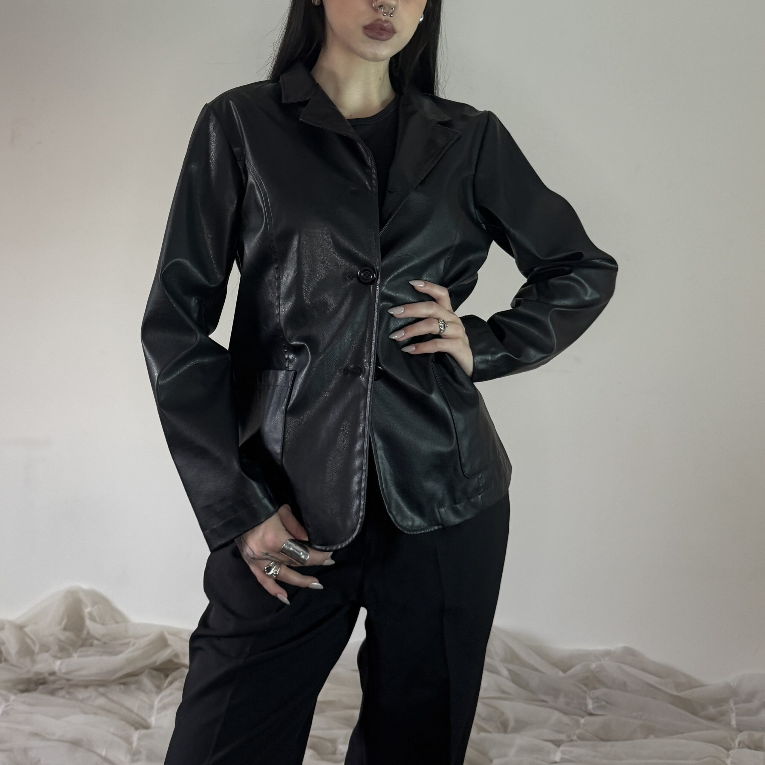 VINTAGE LEATHER BLAZER