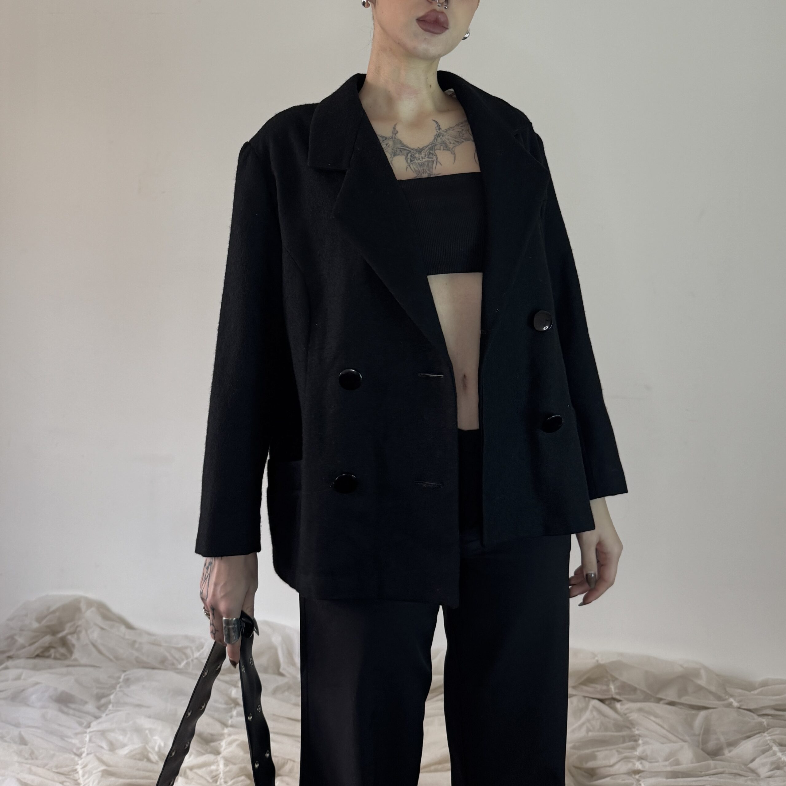 BLACK CROPPED COAT - Obrázek 2