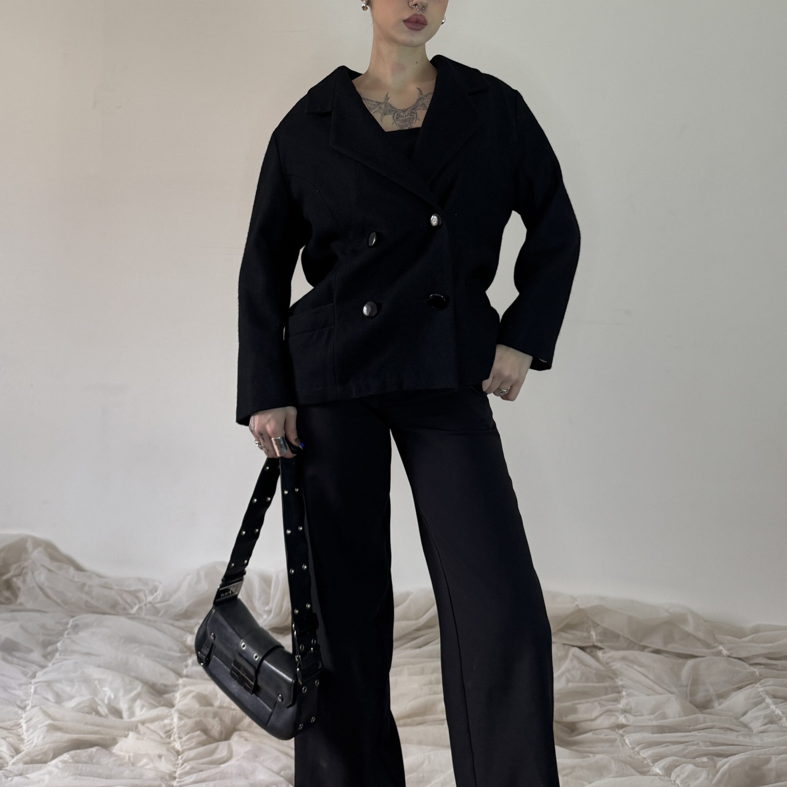 BLACK CROPPED COAT - Obrázek 3