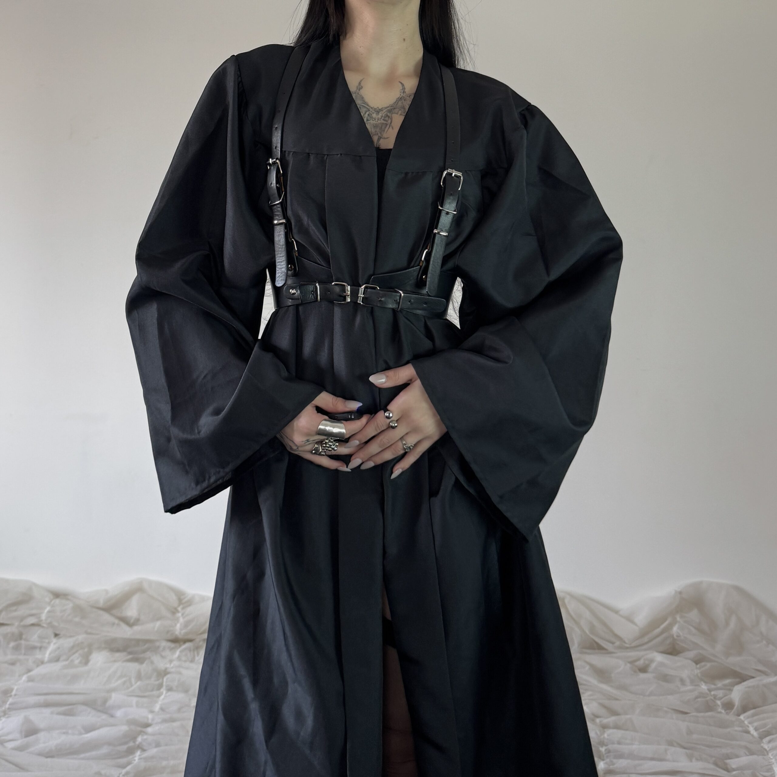BLACK COAT - Obrázek 6