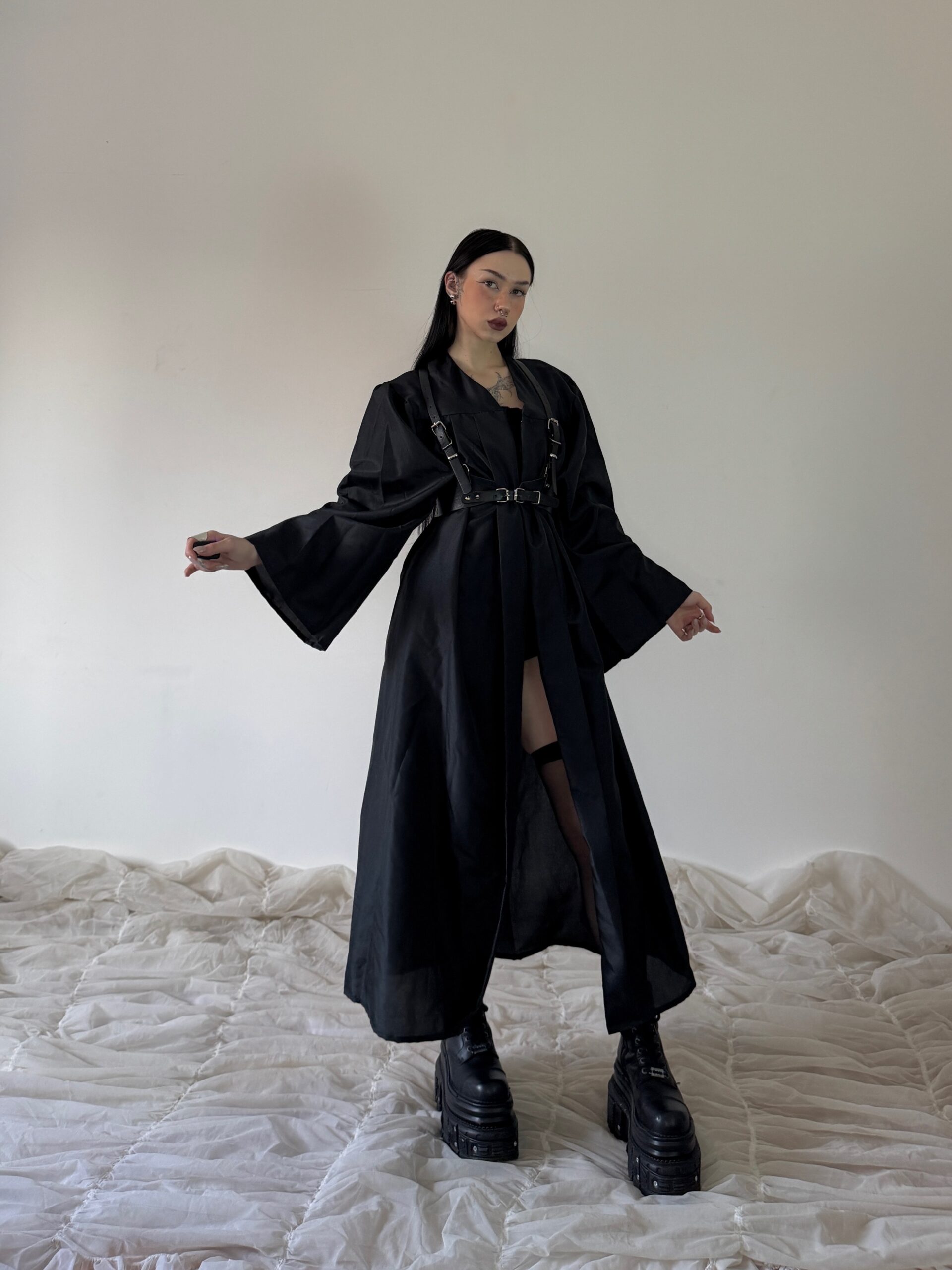 BLACK COAT - Obrázek 12