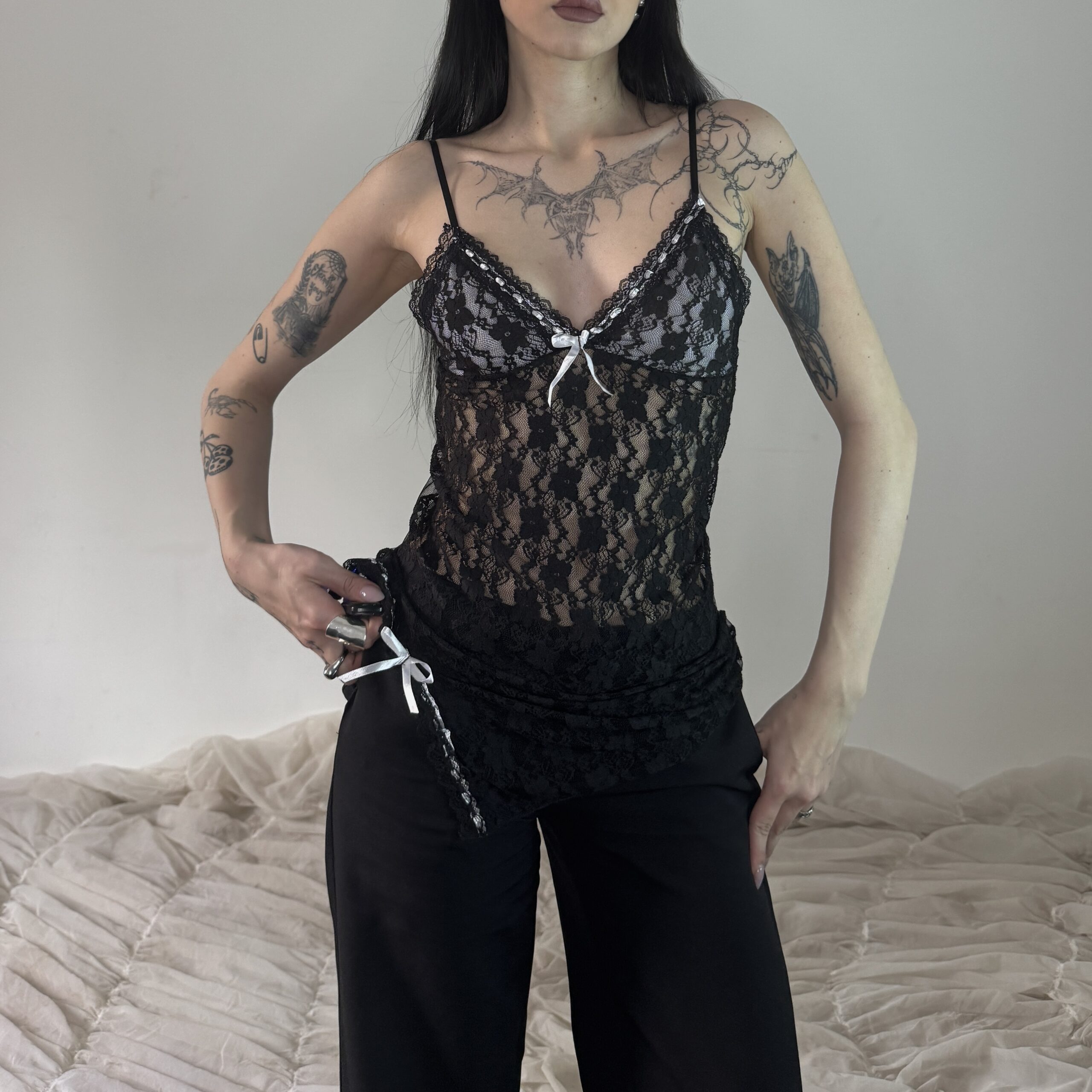 Y2K LACE TOP