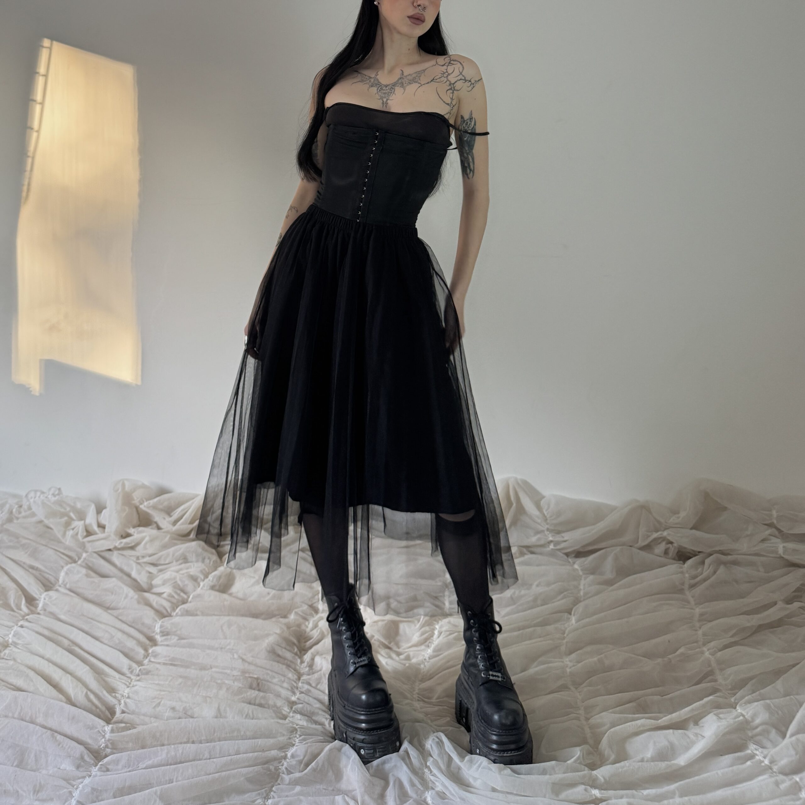BLACK SKIRT - Obrázek 4