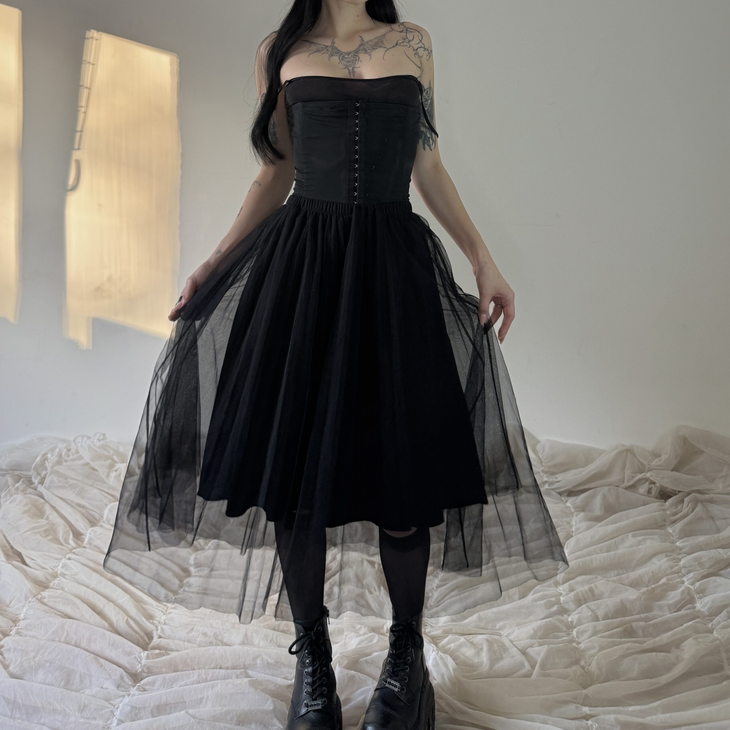 BLACK SKIRT - Obrázek 2