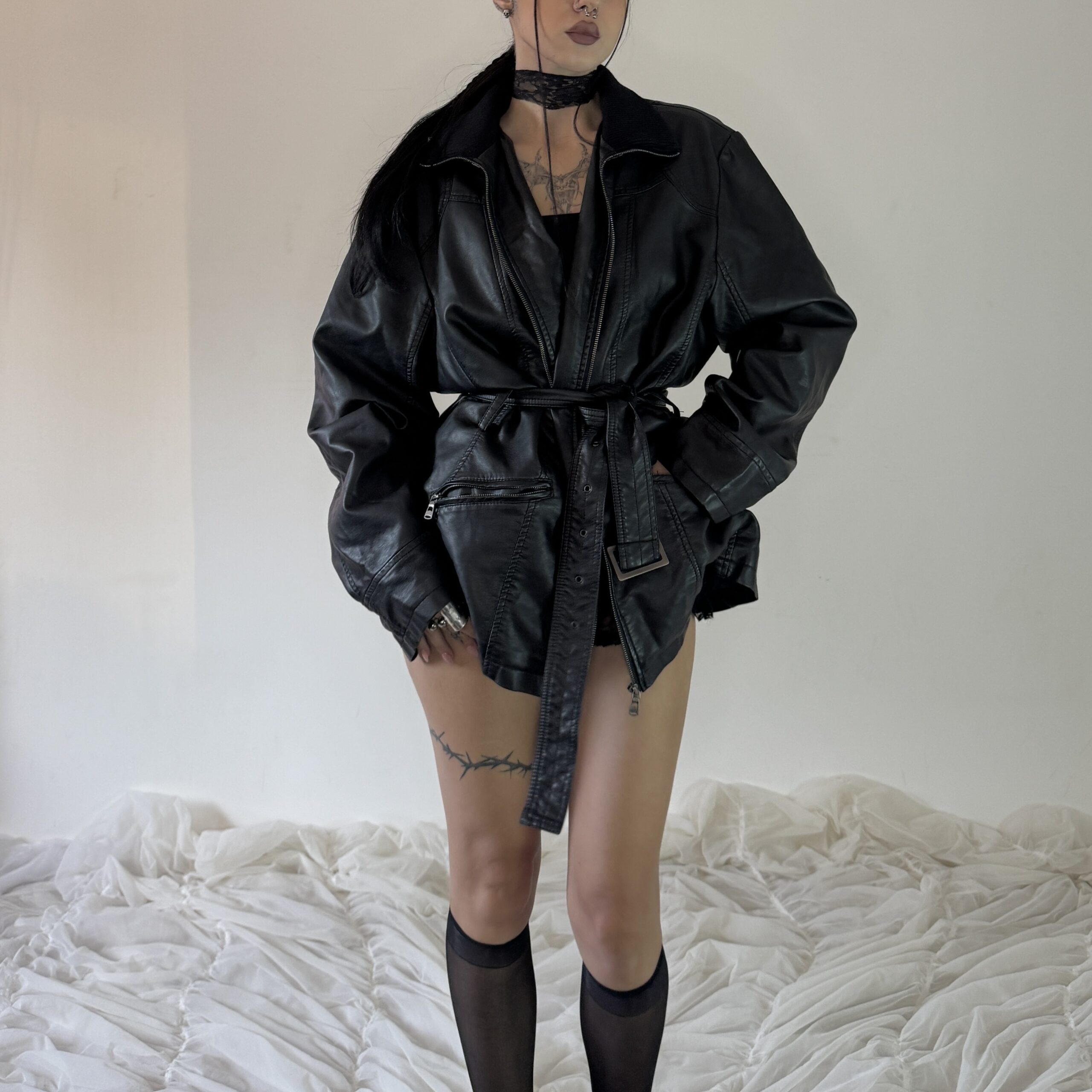 LEATHER JACKET w BELT - Obrázek 6
