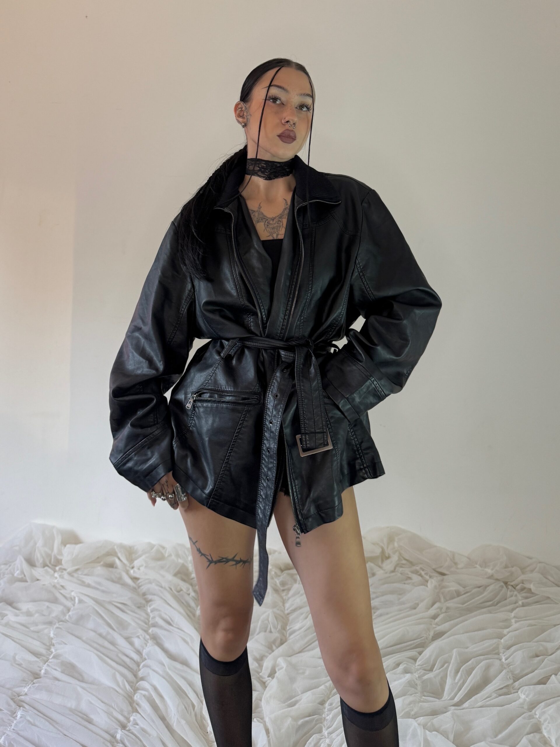 LEATHER JACKET w BELT - Obrázek 7
