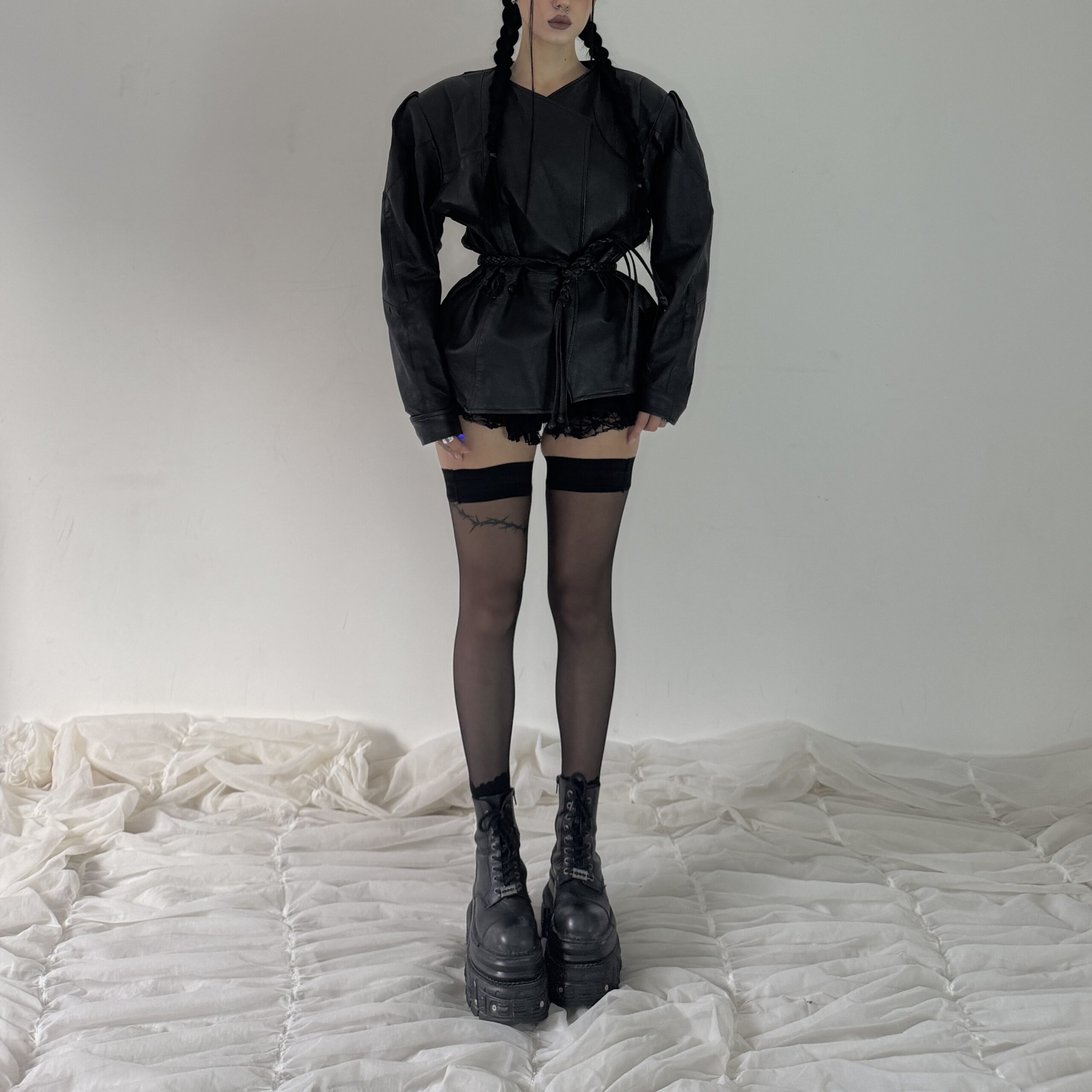 VINTAGE BLACK LEATHER JACKET / local vintage brand - Obrázek 11